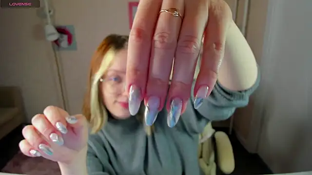 R0cket bunny online show from October 4, 2025, 1:07 am