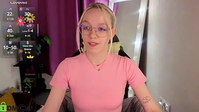 R0cket bunny online show from May 29, 2026, 12:49 am