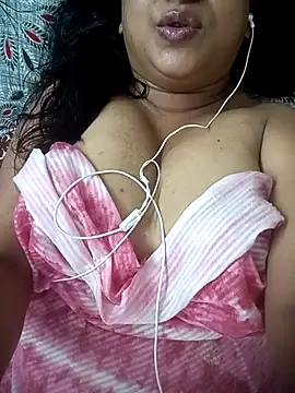 sweet jenni online show from July 16, 2026, 9:06 am