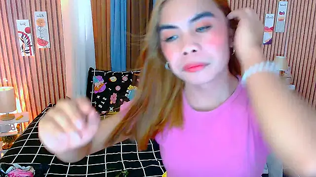 Snapshot of mikhaylahanderson chatting on October 25, 2025, 2:22 am mikhaylahanderson online show from October 25, 2025, 2:22 am