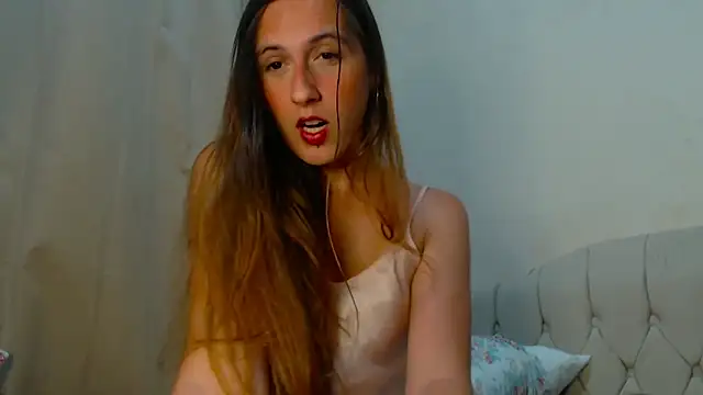 Snapshot of FemmeAngel chatting on September 25, 2025, 9:21 pm FemmeAngel online show from September 25, 2025, 9:21 pm