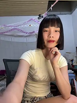 andymi1 online show from April 8, 2026, 2:46 am