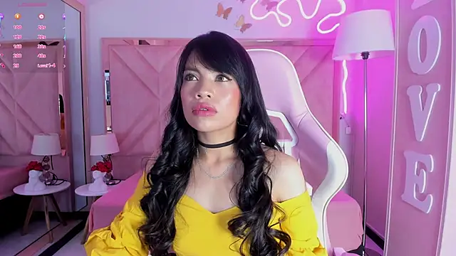 Snapshot of anyjones_ chatting on October 4, 2025, 4:36 am anyjones online show from October 4, 2025, 4:36 am