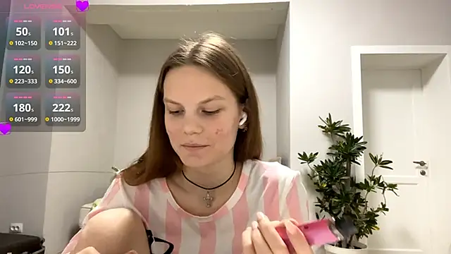 Snapshot of AudreyHammond chatting on October 29, 2025, 5:01 pm AudreyHammond online show from October 29, 2025, 5:01 pm