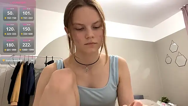 Snapshot of AudreyHammond chatting on September 24, 2025, 3:18 pm AudreyHammond online show from September 24, 2025, 3:18 pm