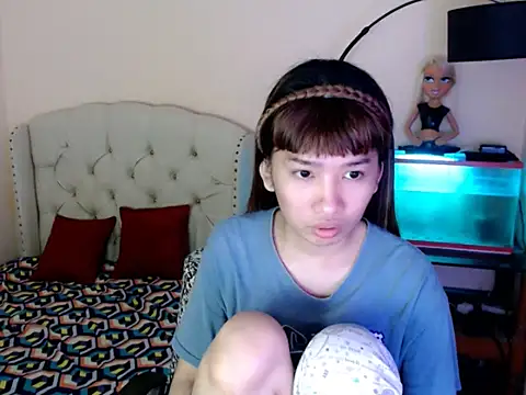 ShantalFoxxy  online show from February 10, 2026, 1:32 pm