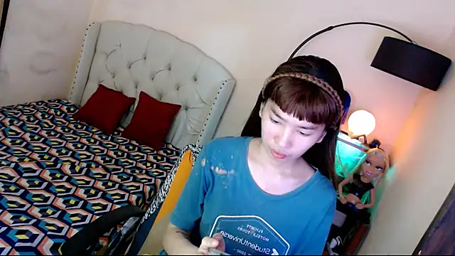 ShantalFoxxy  online show from November 4, 2025, 1:31 am