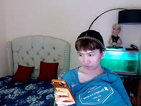 ShantalFoxxy  online show from February 23, 2026, 1:29 am