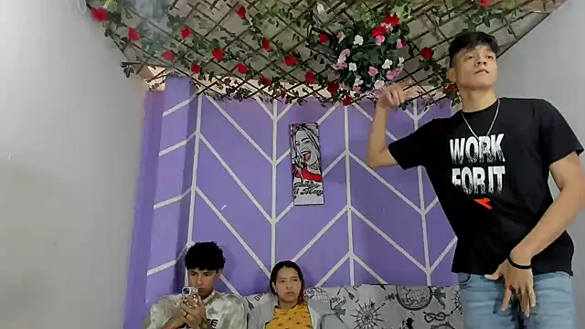 lau and boys18 online show from October 3, 2025, 1:34 pm