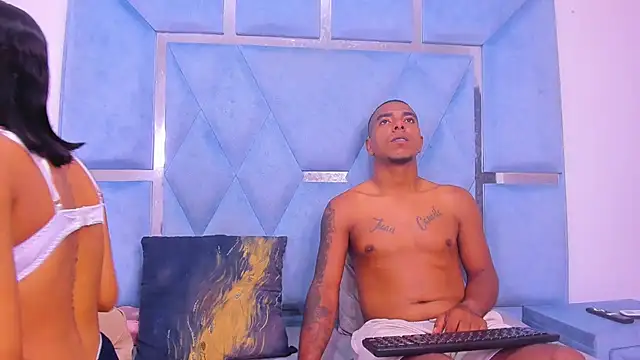 DaylesAndHarry online show from October 19, 2025, 12:41 pm