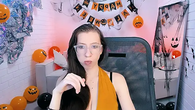 Snapshot of CareyJonas chatting on October 31, 2025, 3:41 pm CareyJonas online show from October 31, 2025, 3:41 pm