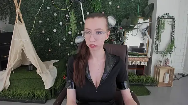 Snapshot of CareyJonas chatting on February 12, 2026, 5:34 pm CareyJonas online show from February 12, 2026, 5:34 pm