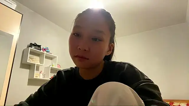Snapshot of OraCowee chatting on September 22, 2025, 3:07 pm OraCowee online show from September 22, 2025, 3:07 pm