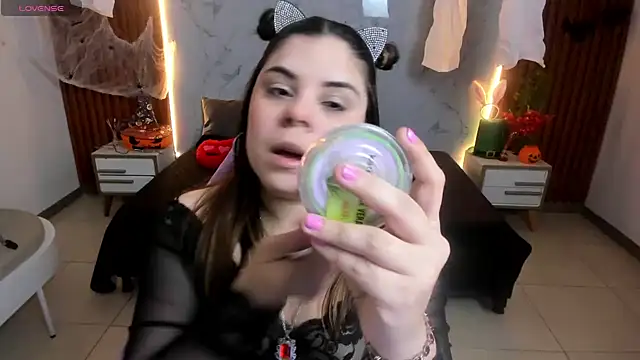 Snapshot of shasha_bloom chatting on October 30, 2025, 8:06 pm shasha bloom online show from October 30, 2025, 8:06 pm