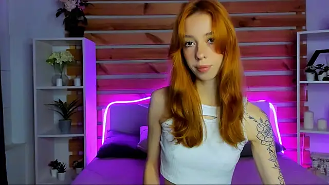 Snapshot of Lori_Williams chatting on September 12, 2025, 1:06 am Lori Williams online show from September 12, 2025, 1:06 am