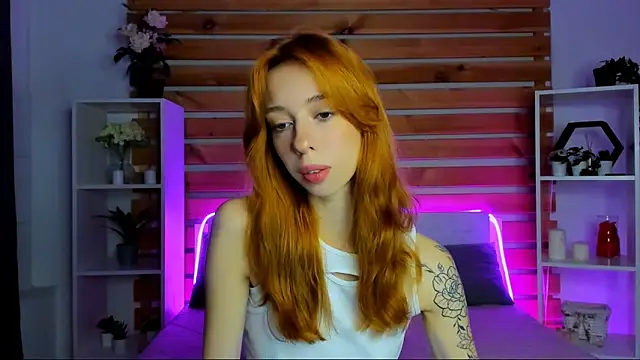 Snapshot of Lori_Williams chatting on September 11, 2025, 1:05 am Lori Williams online show from September 11, 2025, 1:05 am