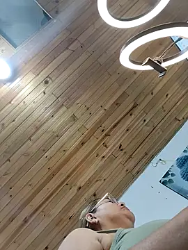 Snapshot of AlexxiaaMat chatting on February 18, 2026, 11:06 am AlexxiaaMat online show from February 18, 2026, 11:06 am