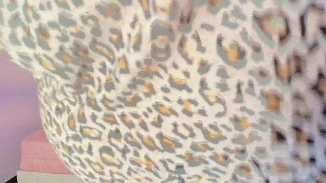 Snapshot of sweet_artemiis chatting on October 30, 2025, 8:17 pm sweet artemiis online show from October 30, 2025, 8:17 pm