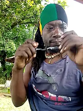 Blackpanther0115 online show from October 8, 2025, 2:18 pm