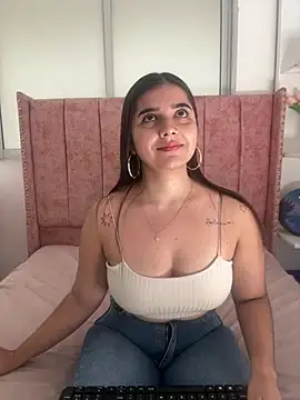 salomecute21 online show from March 11, 2026, 11:15 am