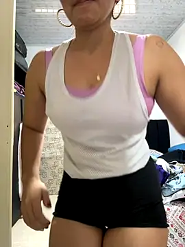 Snapshot of salomecute21 chatting on October 8, 2025, 1:34 pm salomecute21 online show from October 8, 2025, 1:34 pm