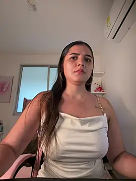 salomecute21 online show from July 25, 2026, 11:38 am