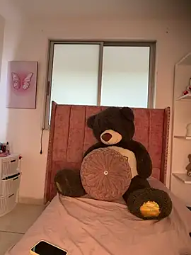 salomecute21 online show from June 30, 2026, 11:32 am