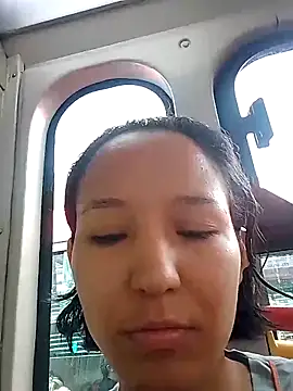 Natzu Choi online show from September 27, 2025, 5:52 pm