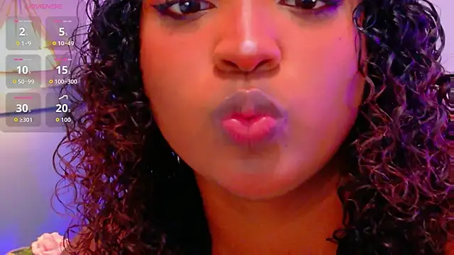 Snapshot of Cristal-Jonnes chatting on October 11, 2025, 3:07 am Cristal-Jonnes online show from October 11, 2025, 3:07 am