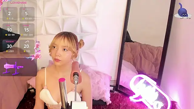 Snapshot of JuliethMoss chatting on September 24, 2025, 8:59 pm JuliethMoss online show from September 24, 2025, 8:59 pm