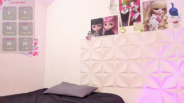 Snapshot of JuliethMoss chatting on October 6, 2025, 8:31 pm JuliethMoss online show from October 6, 2025, 8:31 pm