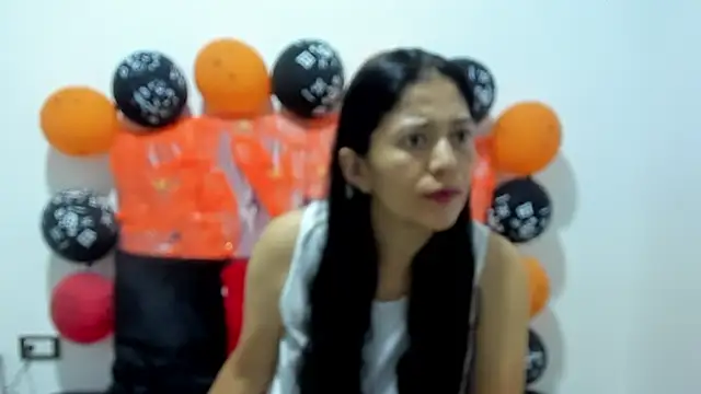 ivy moon05 online show from November 3, 2025, 1:04 pm