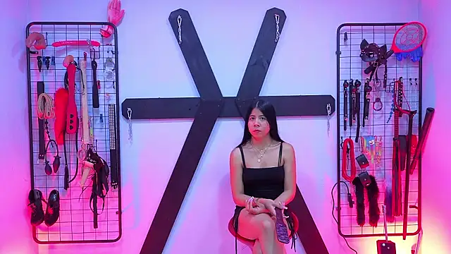 Snapshot of Eliz_bdsm chatting on February 9, 2026, 9:02 pm Eliz bdsm online show from February 9, 2026, 9:02 pm