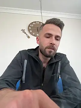 Snapshot of S-kt-et chatting on October 22, 2025, 10:58 am S-kt-et online show from October 22, 2025, 10:58 am