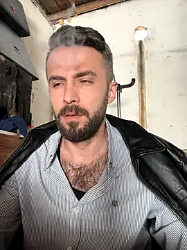 Snapshot of S-kt-et chatting on October 8, 2025, 8:27 am S-kt-et online show from October 8, 2025, 8:27 am