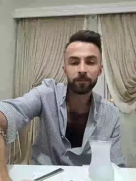 Snapshot of S-kt-et chatting on October 2, 2025, 12:47 am S-kt-et online show from October 2, 2025, 12:47 am