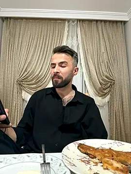 Snapshot of S-kt-et chatting on October 2, 2025, 9:40 pm S-kt-et online show from October 2, 2025, 9:40 pm