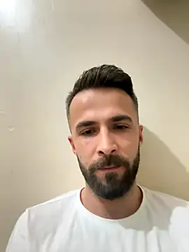 Snapshot of S-kt-et chatting on October 23, 2025, 9:35 pm S-kt-et online show from October 23, 2025, 9:35 pm