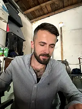 Snapshot of S-kt-et chatting on October 6, 2025, 8:04 am S-kt-et online show from October 6, 2025, 8:04 am