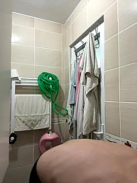 Snapshot of S-kt-et chatting on October 13, 2025, 4:14 am S-kt-et online show from October 13, 2025, 4:14 am