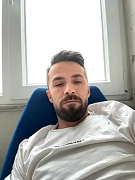 Snapshot of S-kt-et chatting on October 11, 2025, 10:38 am S-kt-et online show from October 11, 2025, 10:38 am