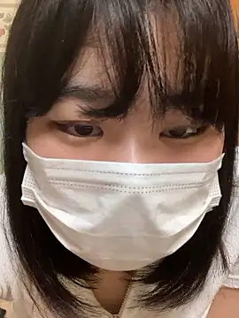 -SAKI-xx online show from October 8, 2025, 1:34 pm