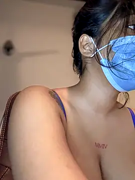 Snapshot of Saza_lklx chatting on October 19, 2025, 5:37 pm Saza lklx online show from October 19, 2025, 5:37 pm