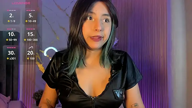 Snapshot of artemish__ chatting on October 23, 2025, 5:28 am artemish online show from October 23, 2025, 5:28 am