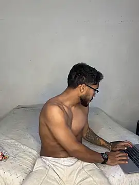 TU-MORENOO online show from November 25, 2025, 11:27 pm