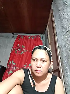 Snapshot of Everleigh_mom chatting on September 18, 2025, 8:45 pm Everleigh mom online show from September 18, 2025, 8:45 pm