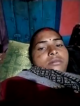 Hot yasha online show from October 17, 2025, 3:14 pm