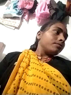 Hot yasha online show from October 30, 2025, 2:14 pm