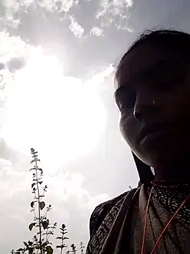 Hot yasha online show from October 8, 2025, 9:00 am