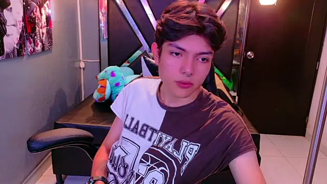 alandelrey57 online show from January 11, 2026, 5:25 am